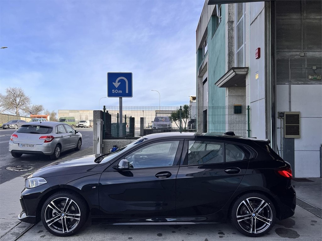 Foto 17 BMW 118D AUT F40 M SPORT