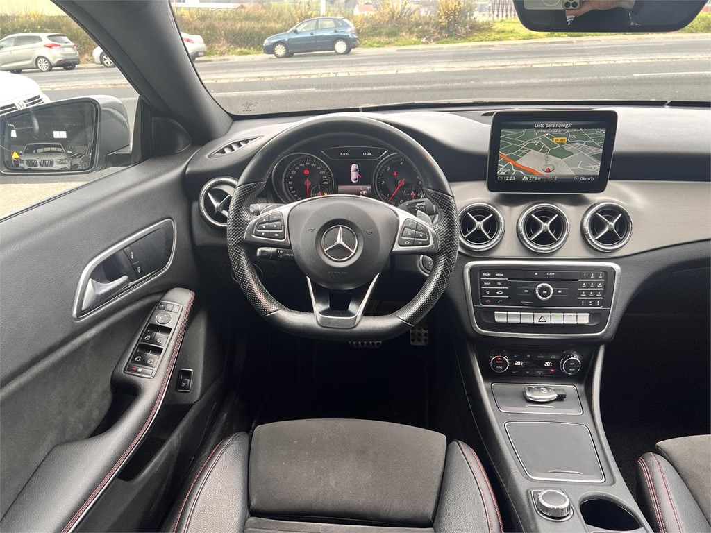 Foto 6 MERCEDES CLA 200D AMG LINE 7G-DCT