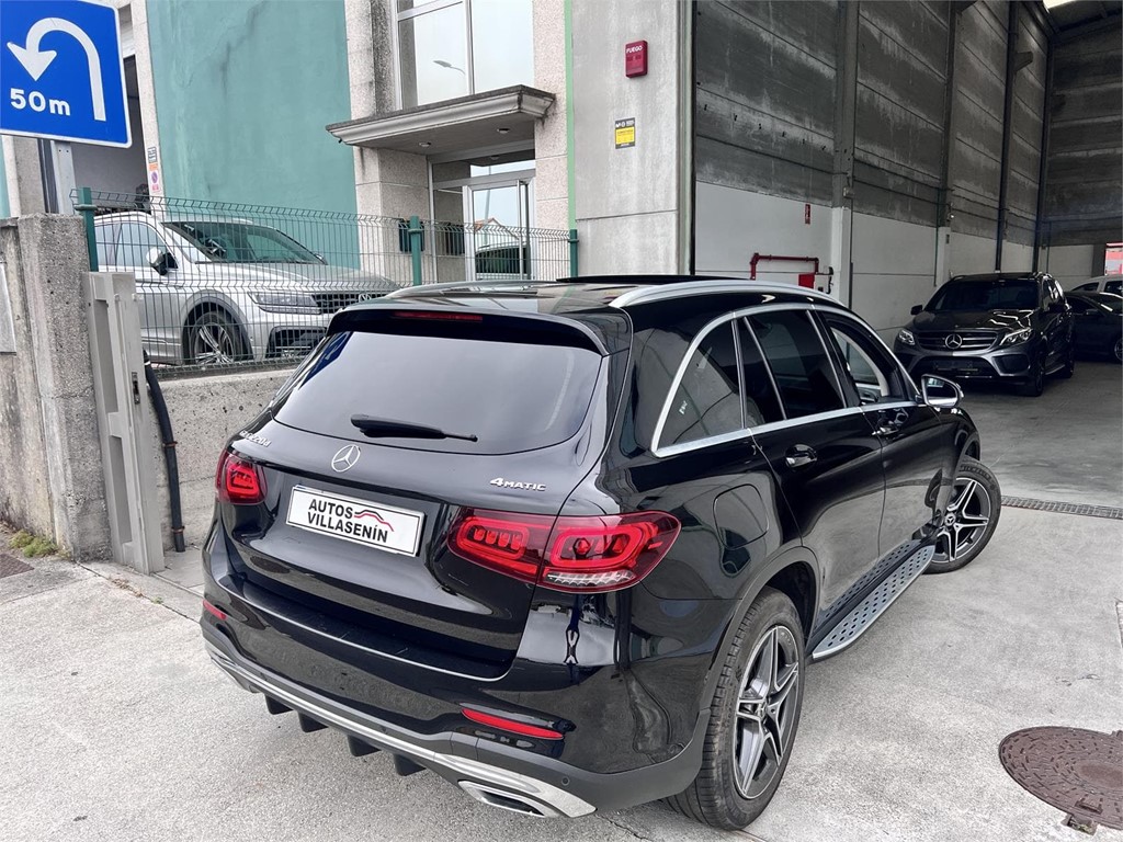 Foto 21 MERCEDES GLC 220D AMG LINE