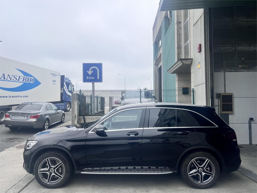 Foto 9 MERCEDES GLC 220D AMG LINE