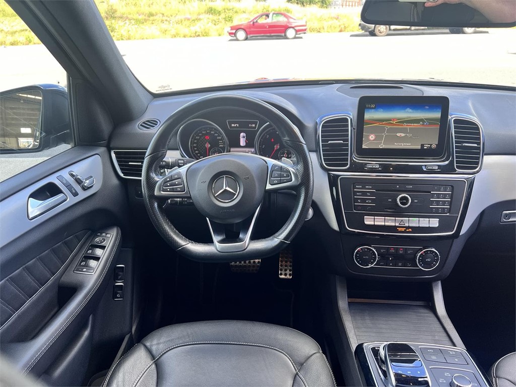 Foto 7 MERCEDES GLE 350D AMG LINE