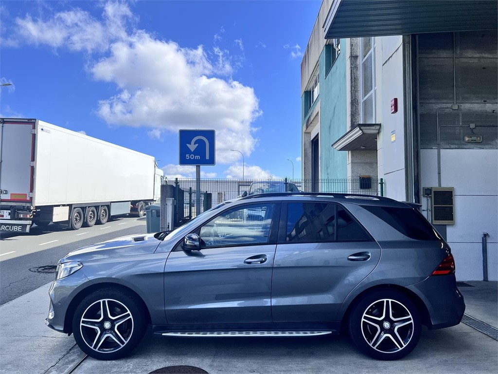 Foto 8 MERCEDES GLE 350D AMG LINE